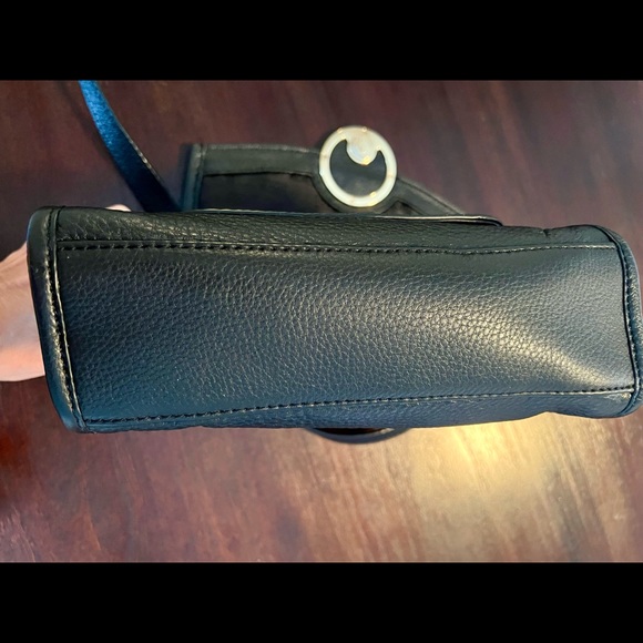 Pebble leather black Michael Kors cross body - Picture 3 of 6